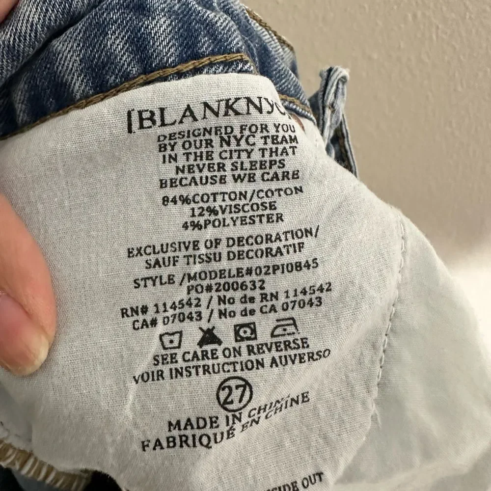 Blank NYC excellent mid